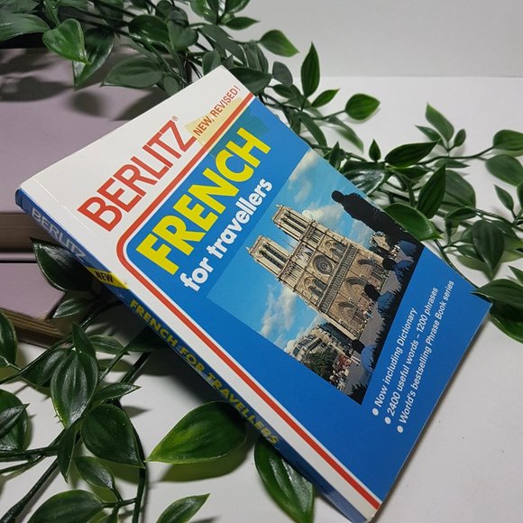 BERLITZ Language Guide French for Travellers English to French Education Travel - Picture 4 of 6